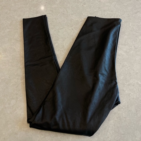COMMANDO Control Top Faux Leather Leggings black Size M - Picture 11 of 12
